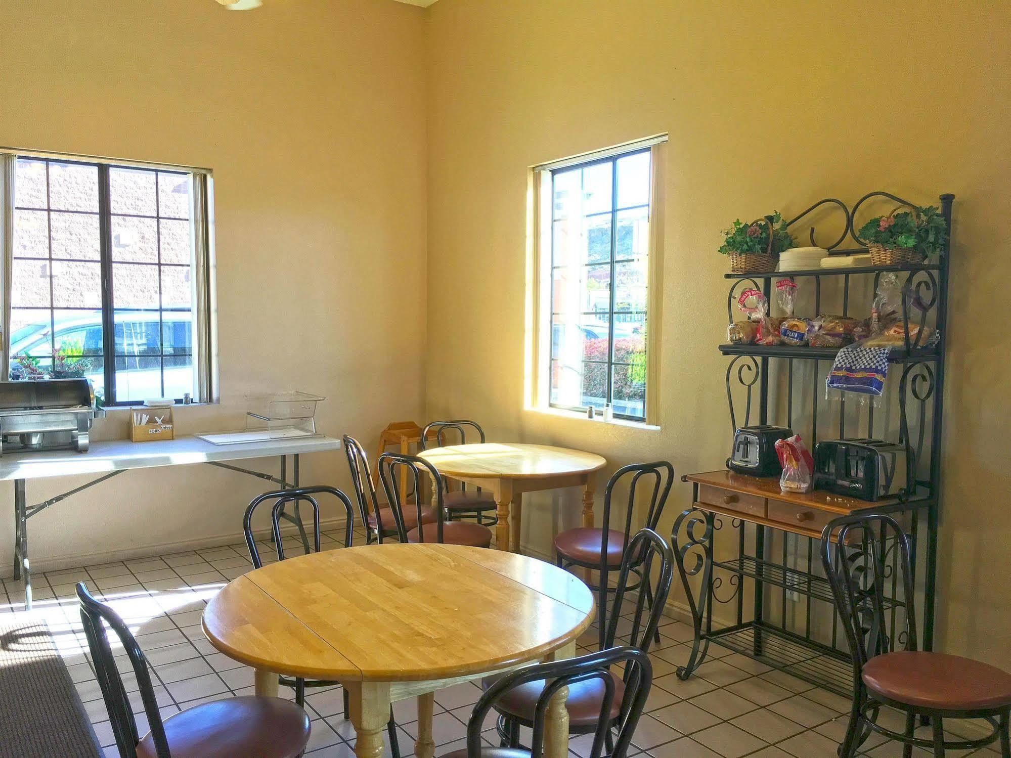 America'S Best Inn & Suites Saint George Extérieur photo