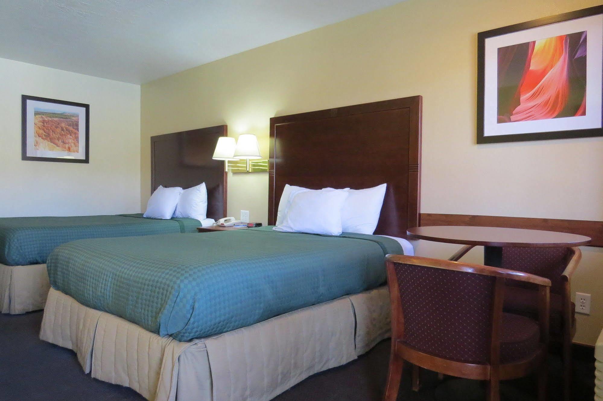 America'S Best Inn & Suites Saint George Extérieur photo