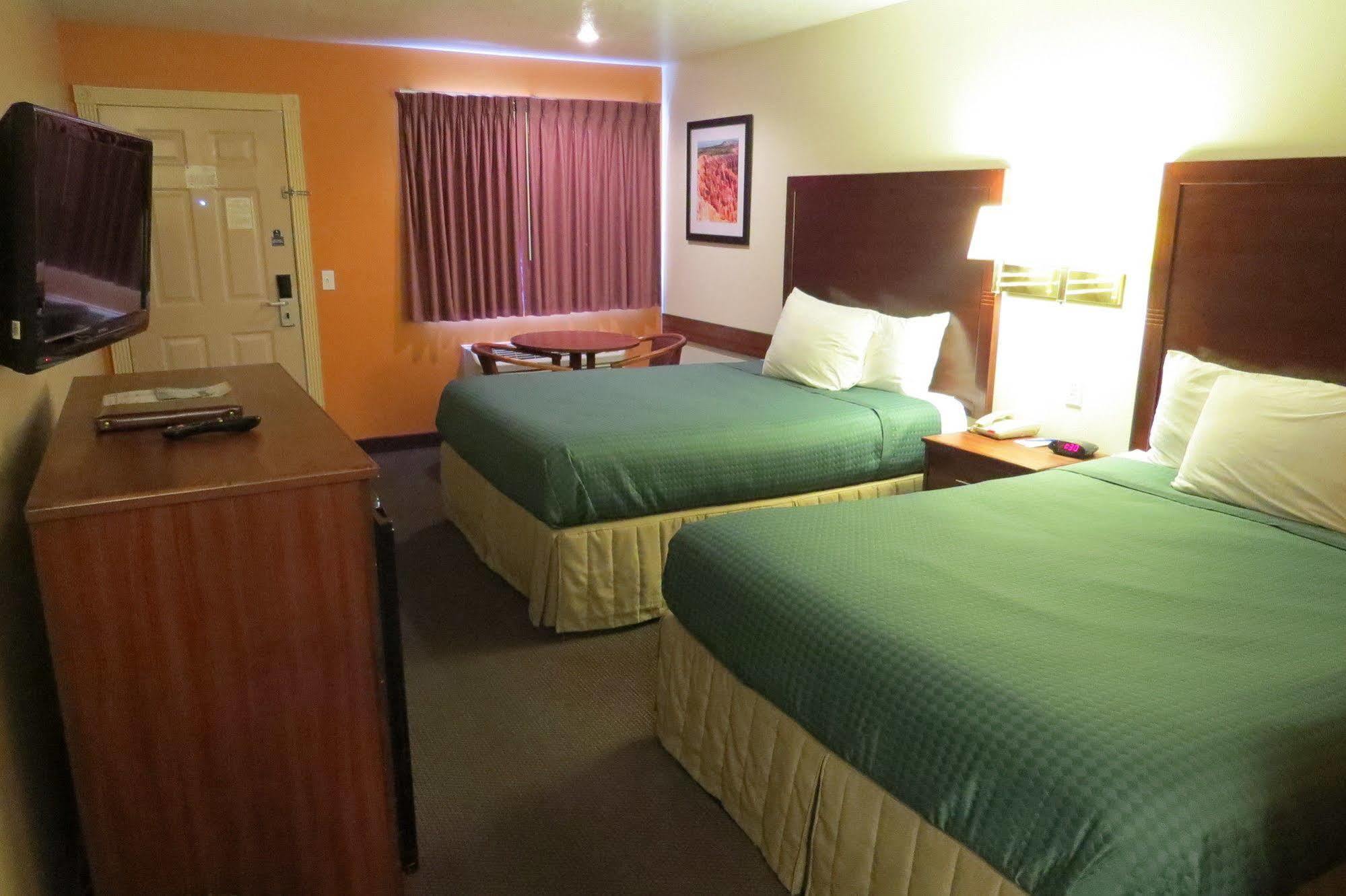 America'S Best Inn & Suites Saint George Extérieur photo