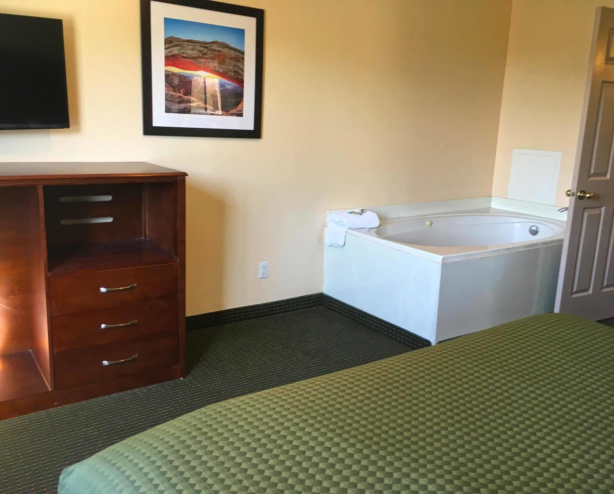 America'S Best Inn & Suites Saint George Extérieur photo